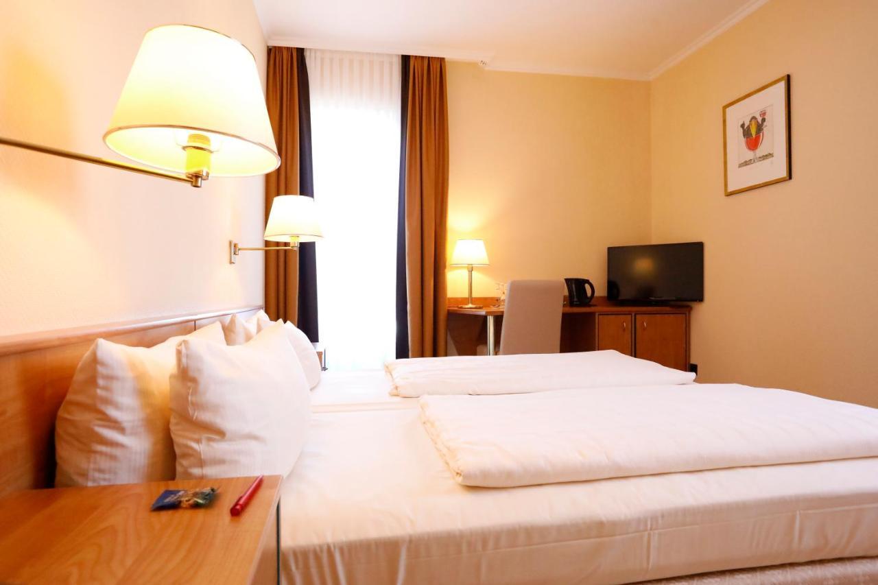 Kurpark-Hotel Bad Duerkheim Luaran gambar