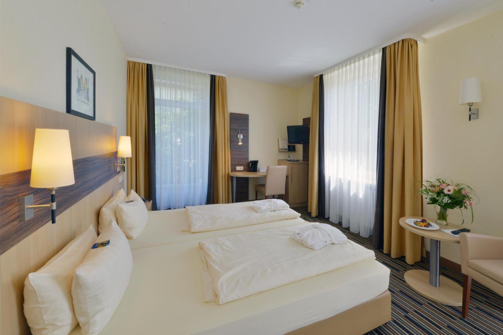 Kurpark-Hotel Bad Duerkheim Luaran gambar