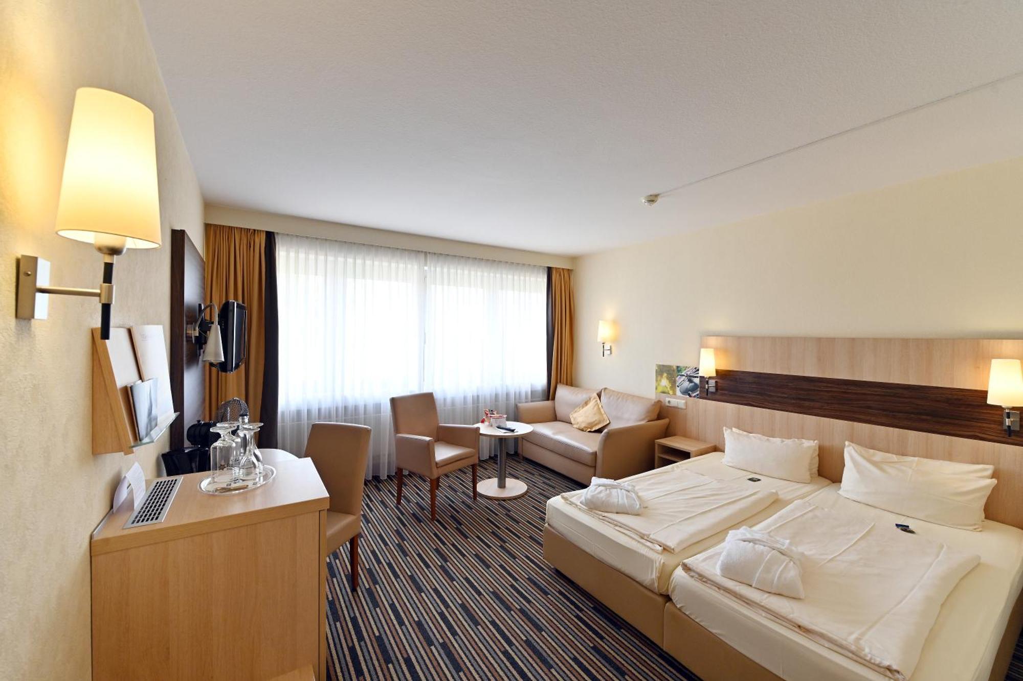 Kurpark-Hotel Bad Duerkheim Luaran gambar